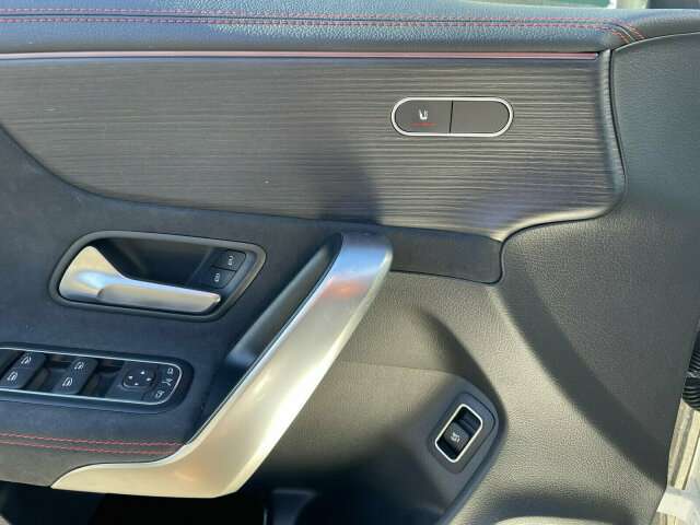 Fahrzeugbild eines Mercedes-Benz CLA