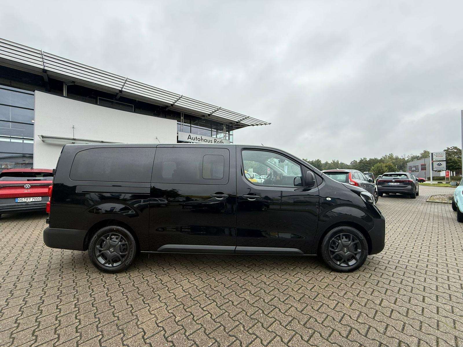 Fahrzeugbild eines Opel Vivaro