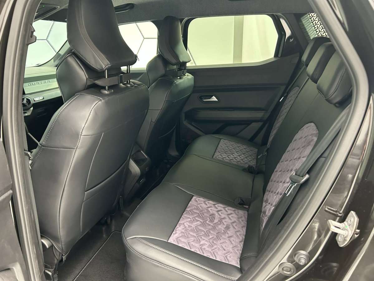 Fahrzeugbild eines Dacia Duster