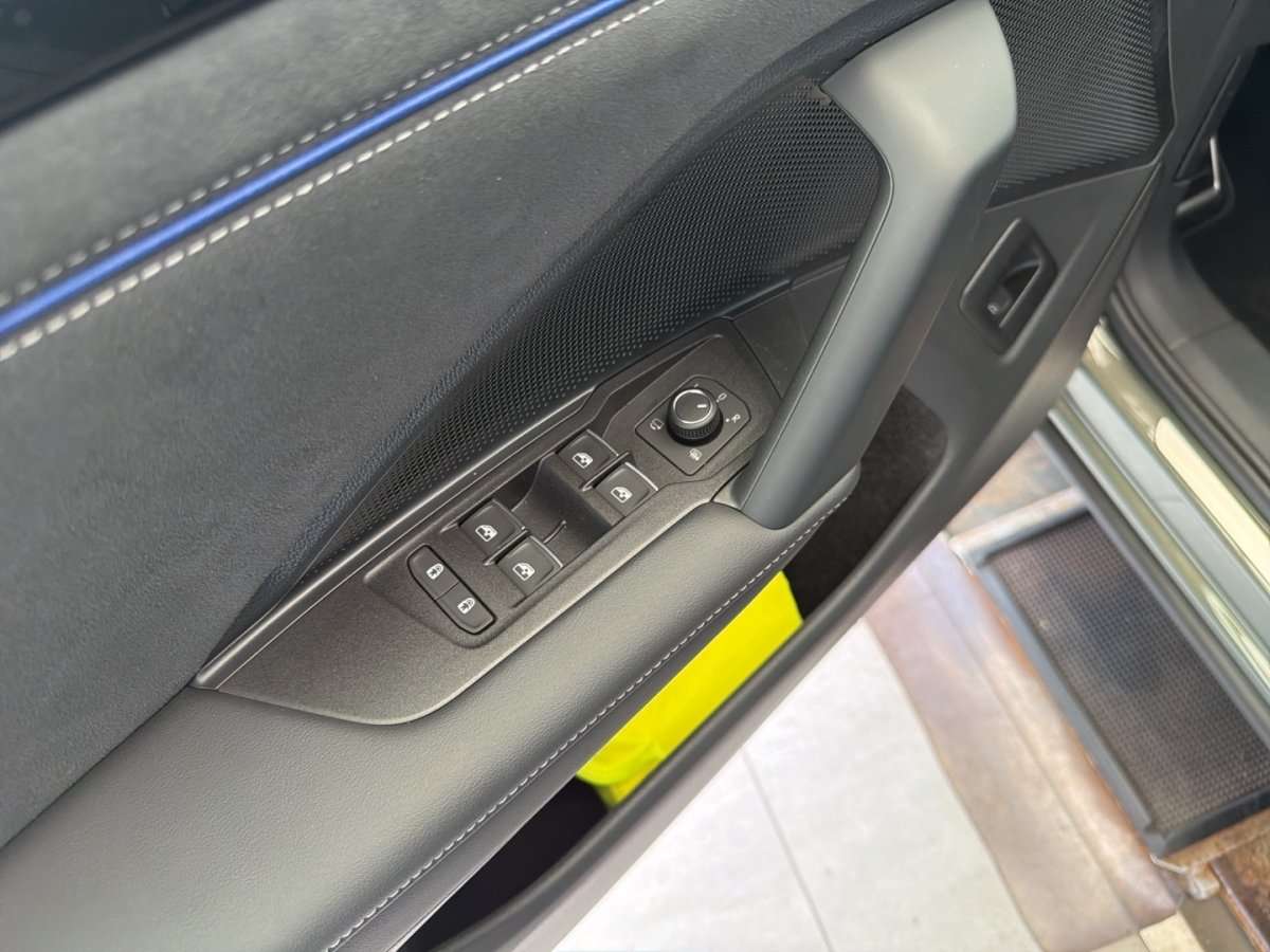 Fahrzeugbild eines Volkswagen Tayron