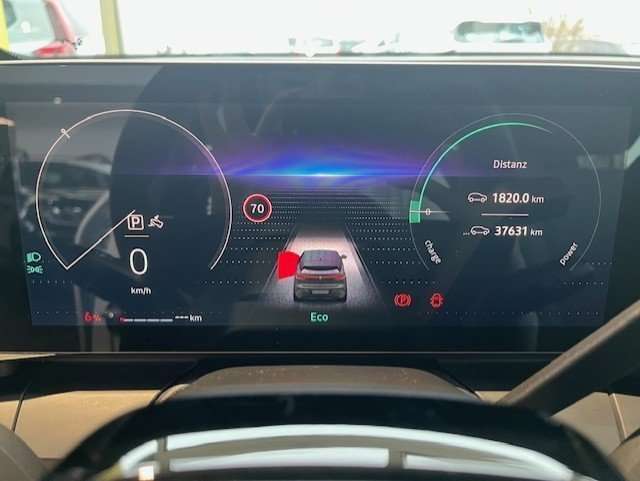 Fahrzeugbild eines Renault Megane E-TECH