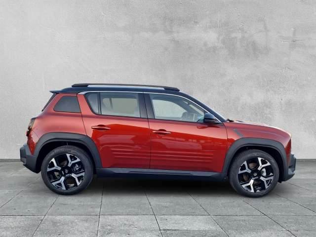 Fahrzeugbild eines Renault 4 E-TECH