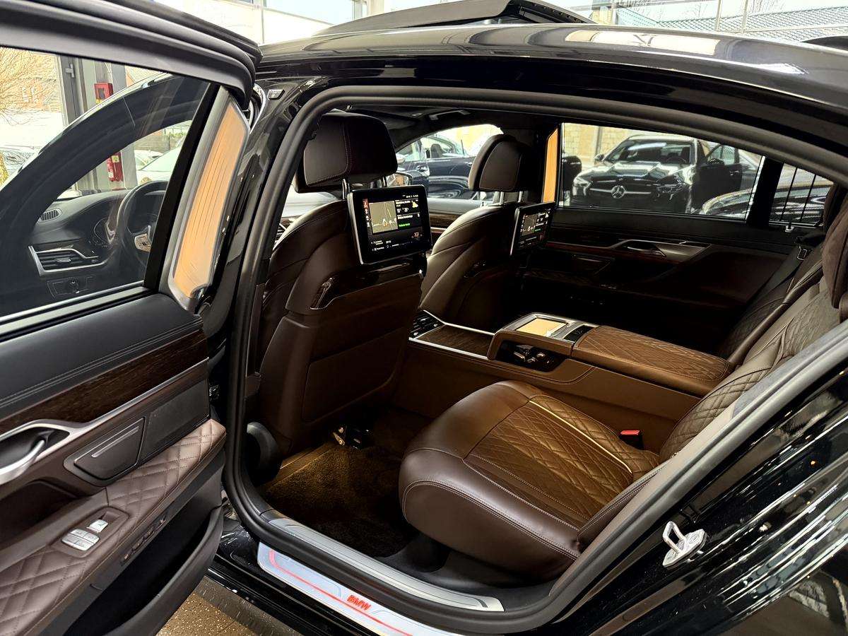 Fahrzeugbild eines BMW 7er-Reihe