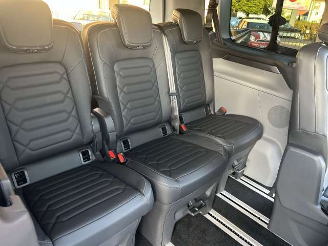 Fahrzeugbild eines Ford Tourneo Custom