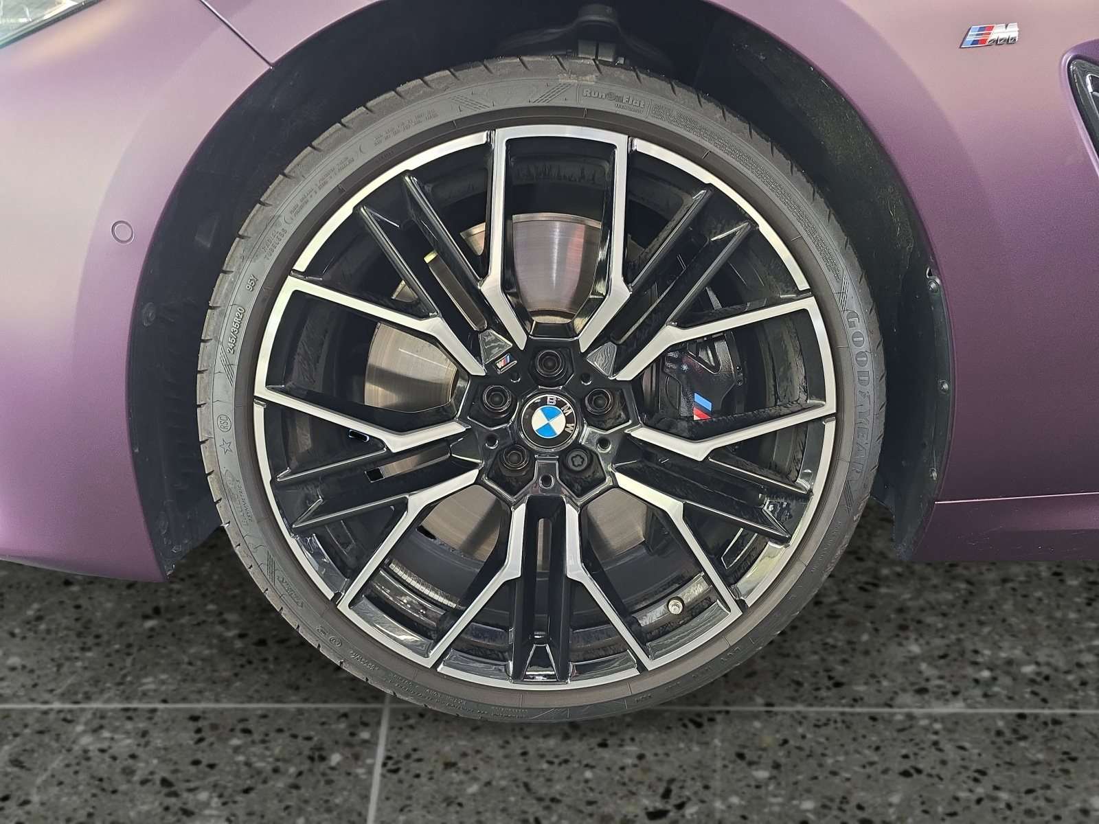 Fahrzeugbild eines BMW 8er-Reihe