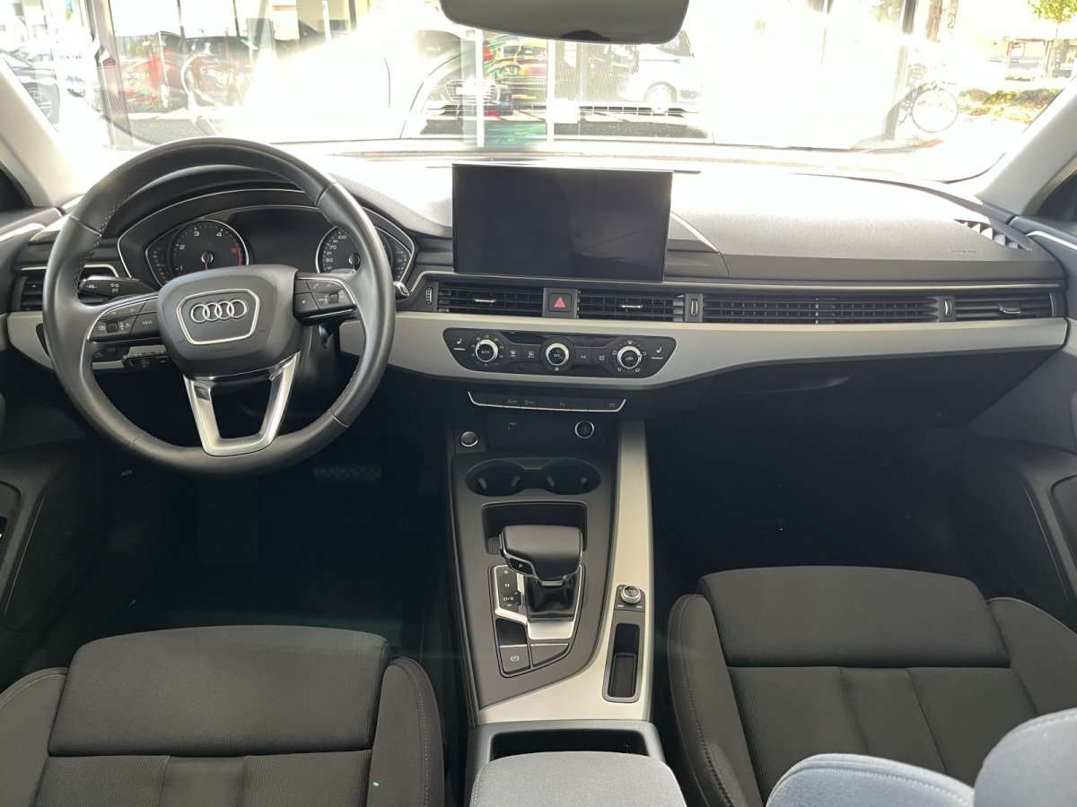 Fahrzeugbild eines Audi A4
