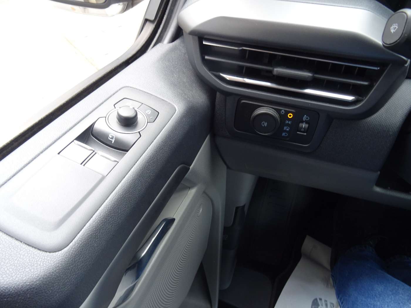 Fahrzeugbild eines Ford Tourneo Custom