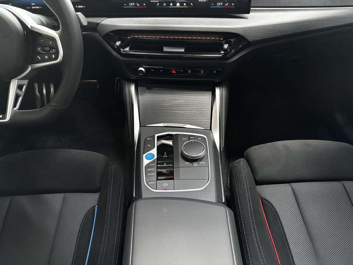 Fahrzeugbild eines BMW i4