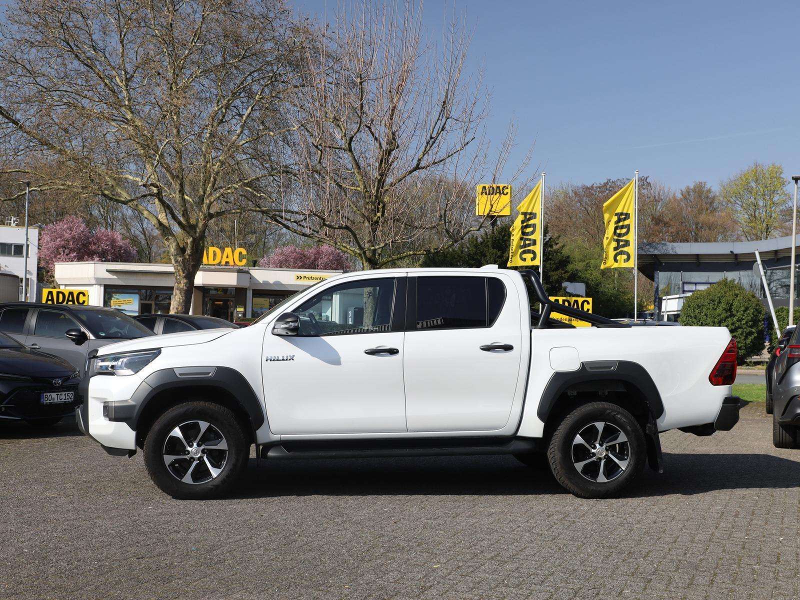 Fahrzeugbild eines Toyota Hilux