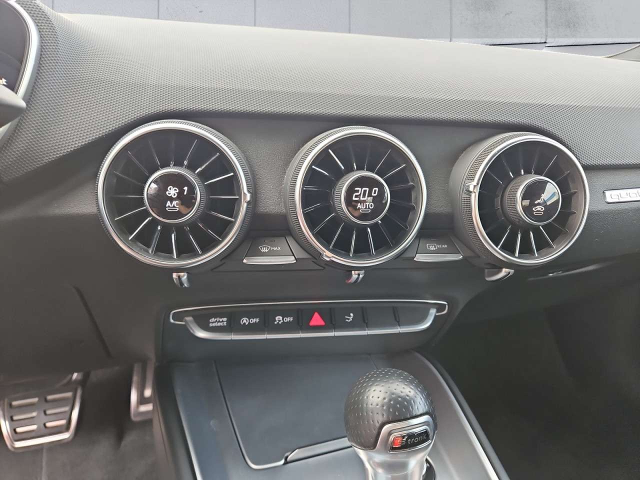 Fahrzeugbild eines Audi TTS