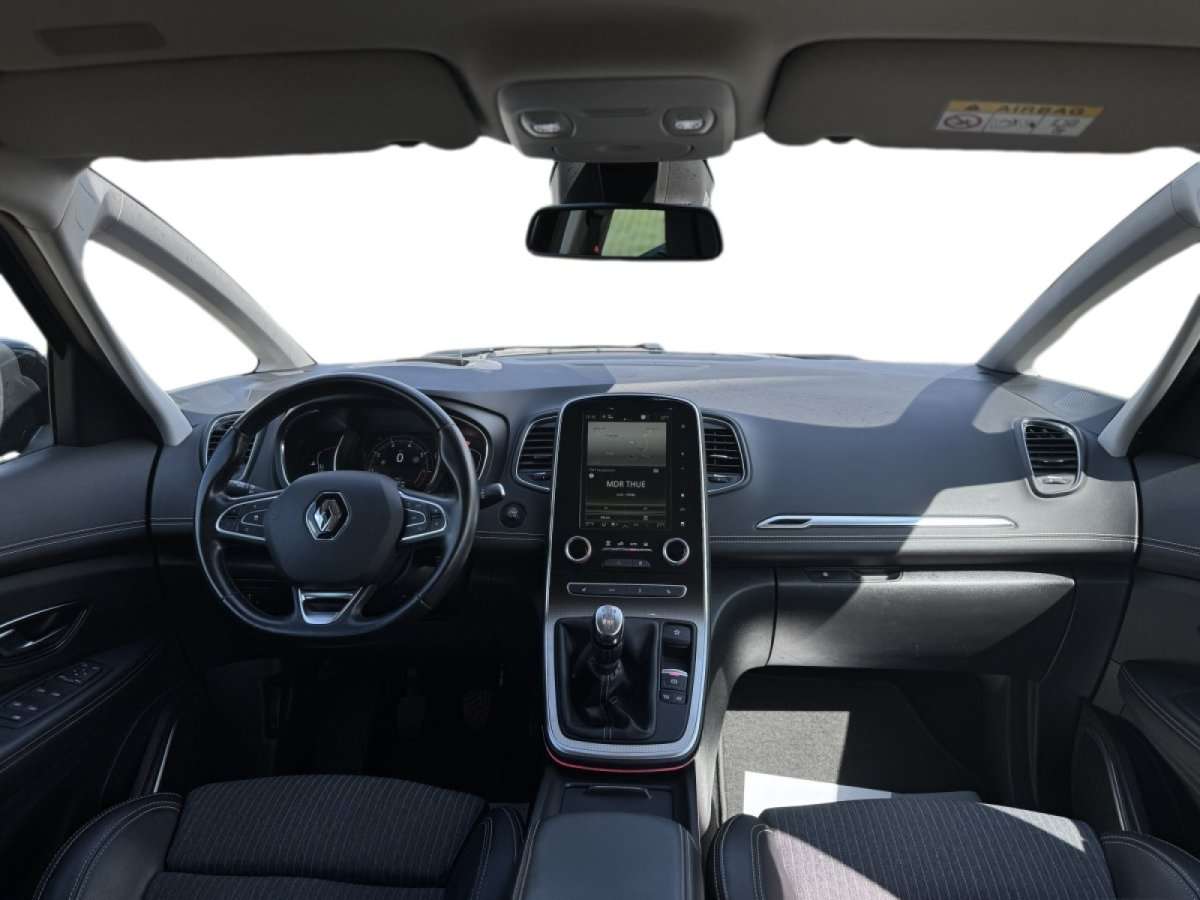 Fahrzeugbild eines Renault Grand Scénic