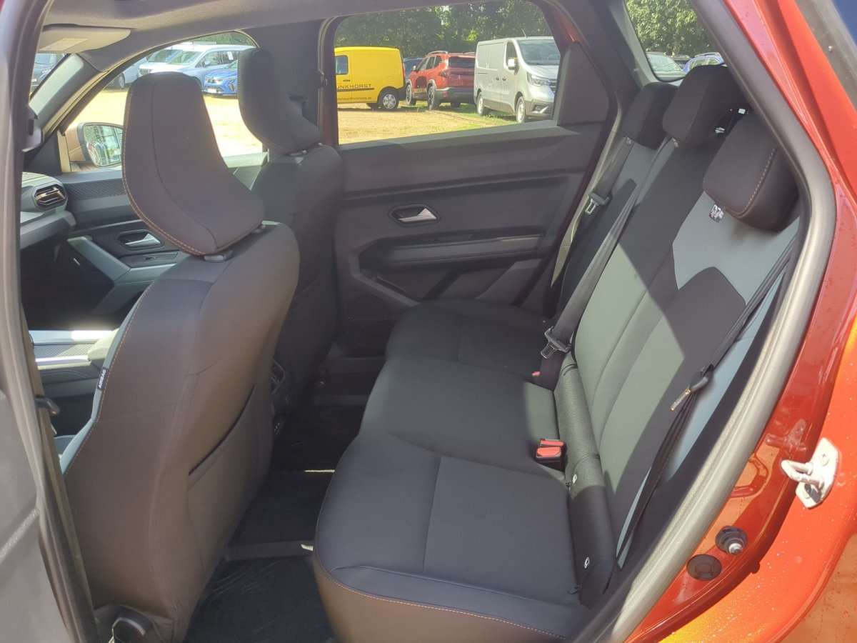 Fahrzeugbild eines Dacia Bigster