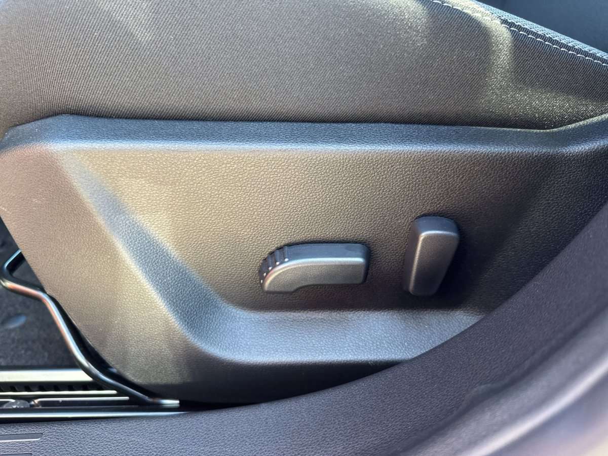 Fahrzeugbild eines Dacia Bigster
