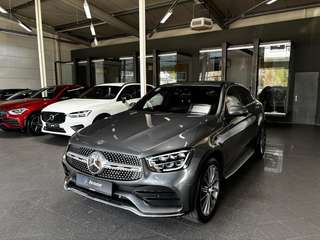 Schräge Frontansicht auf einen Mercedes-Benz GLC , freigestellt
