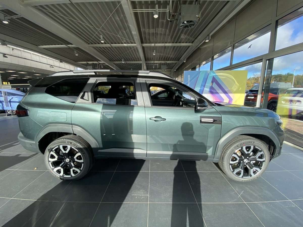 Fahrzeugbild eines Dacia Bigster