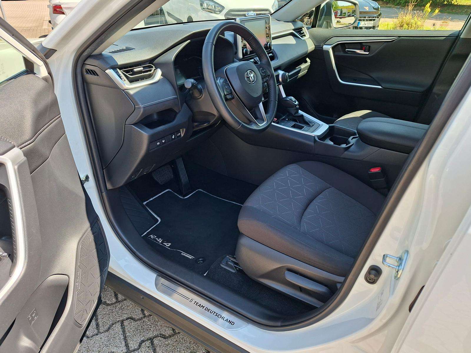 Fahrzeugbild eines Toyota RAV4