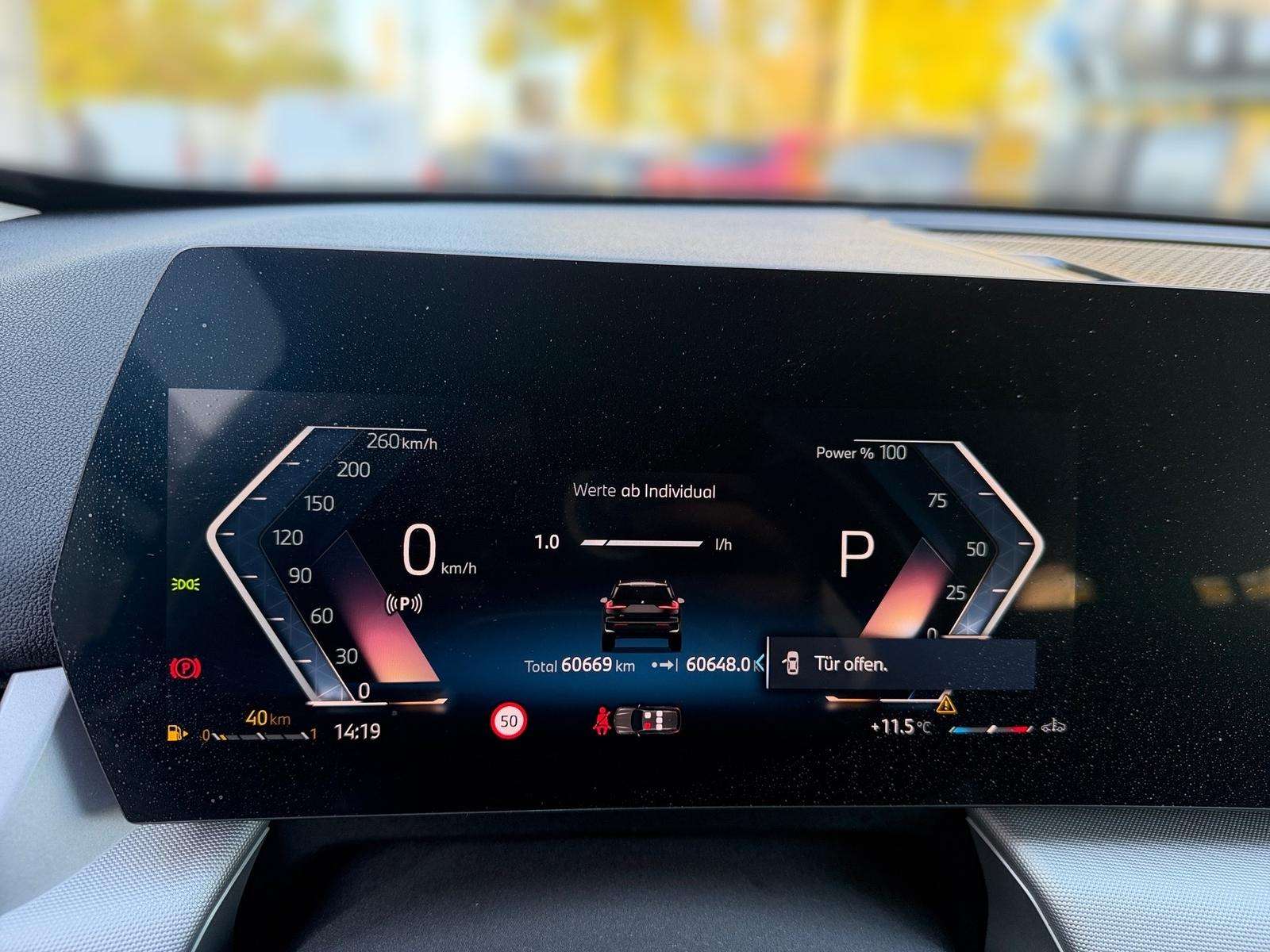 Fahrzeugbild eines BMW X1