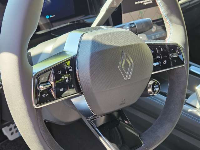 Fahrzeugbild eines Renault Rafale