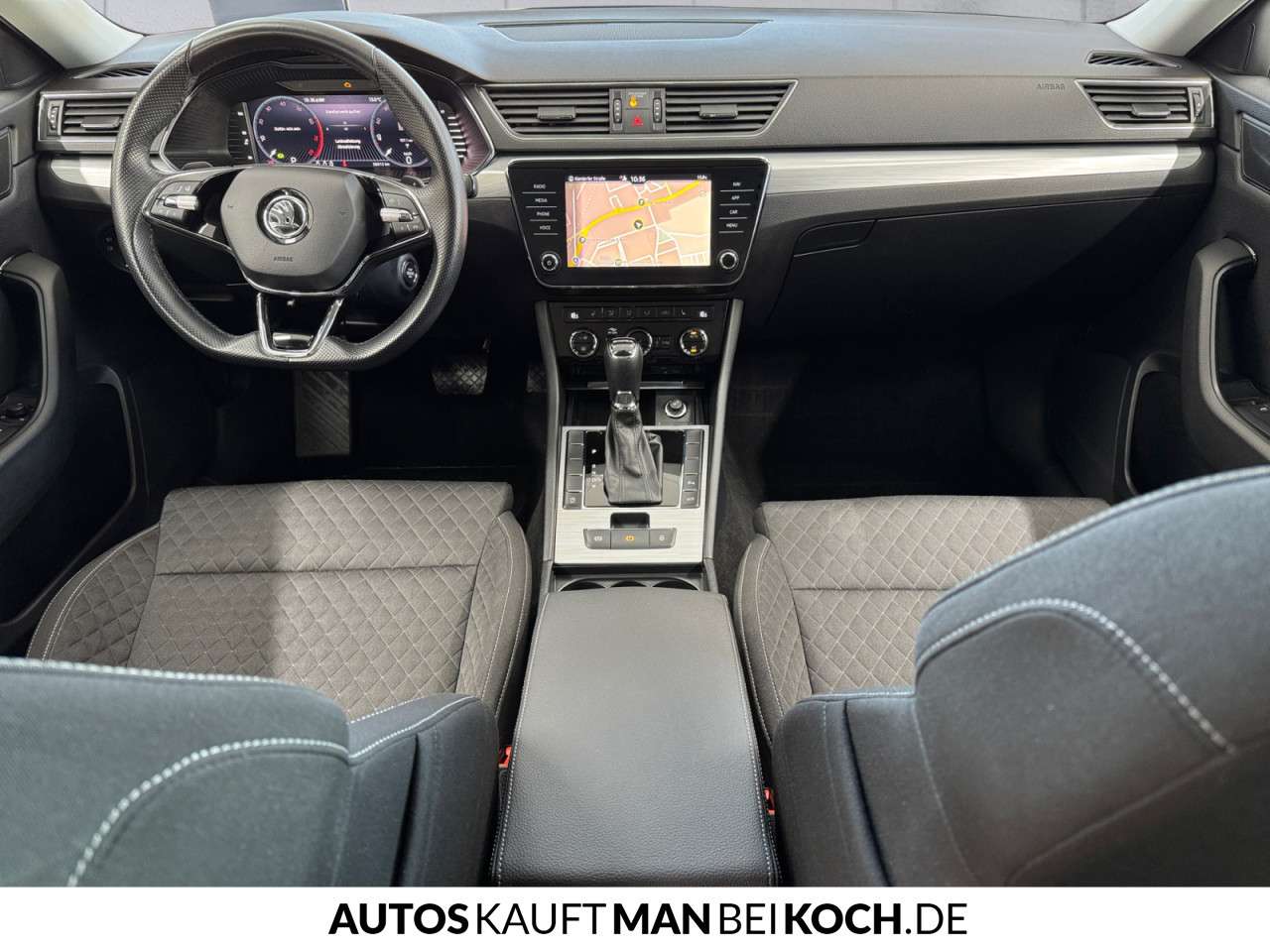 Fahrzeugbild eines Skoda Superb