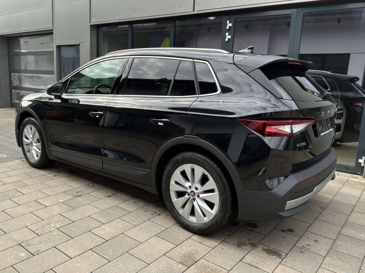 Fahrzeugbild eines Skoda ELROQ