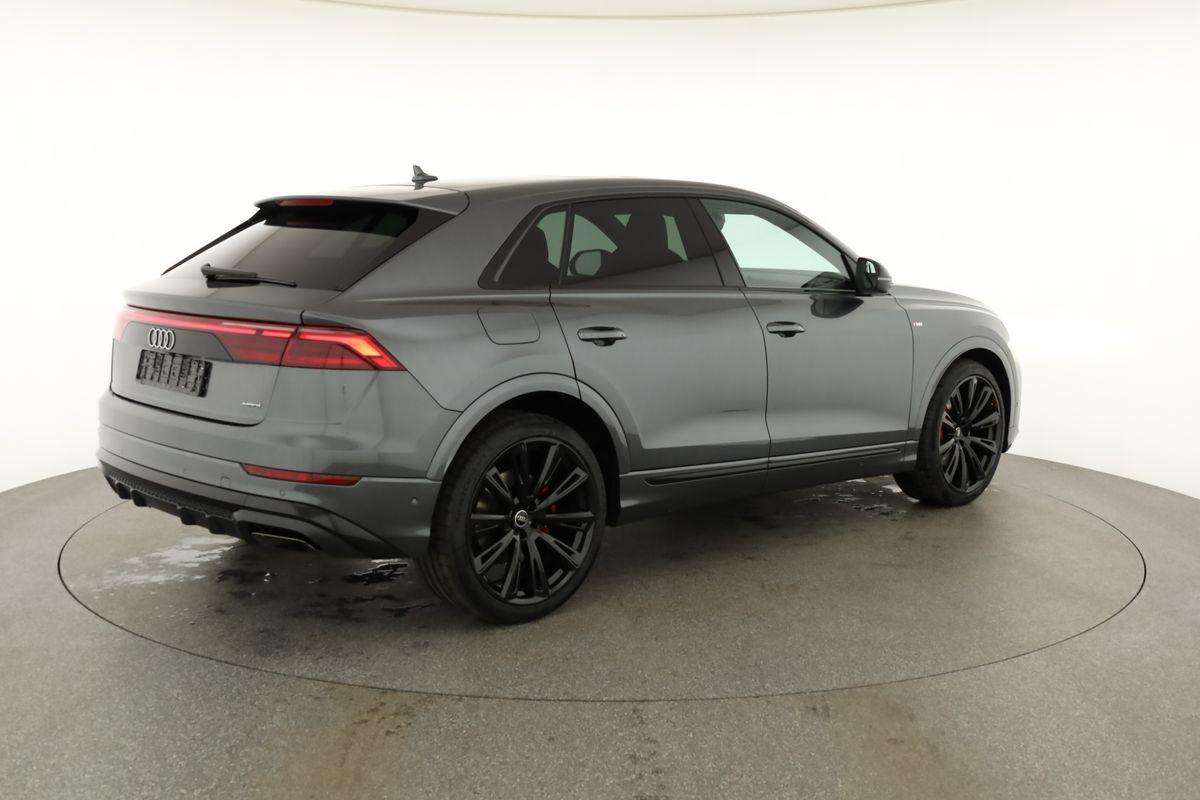 Fahrzeugbild eines Audi Q8