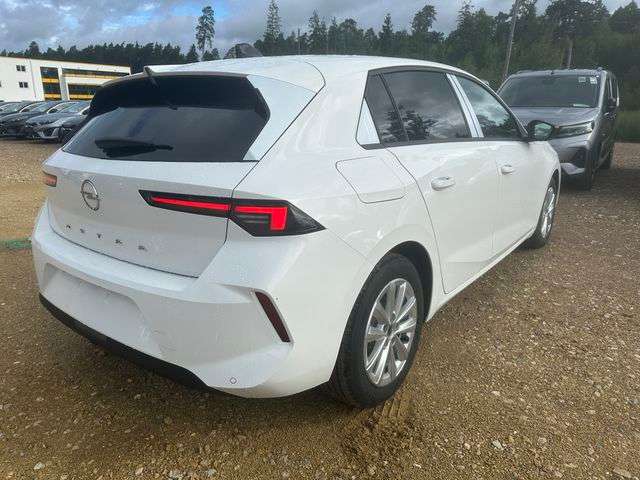 Fahrzeugbild eines Opel Astra