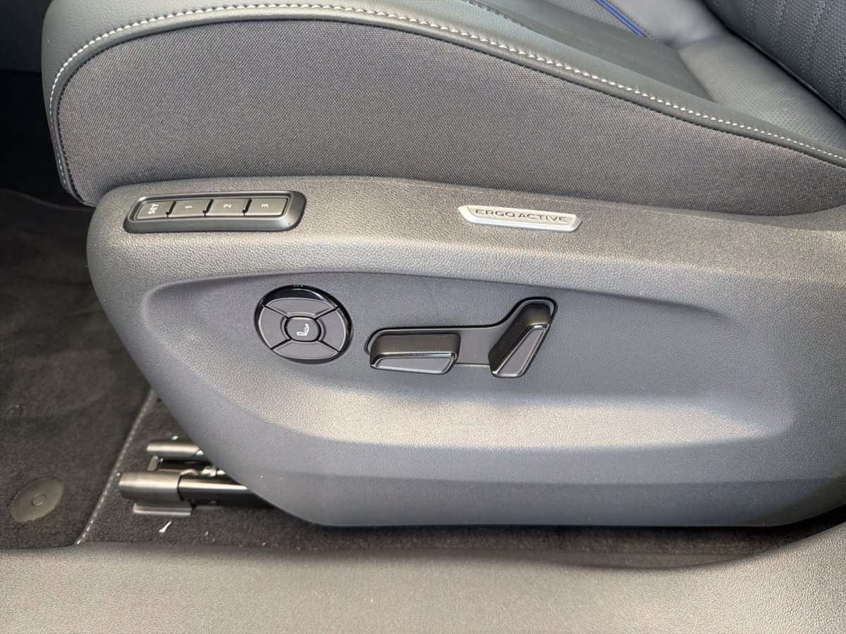 Fahrzeugbild eines Volkswagen Tayron