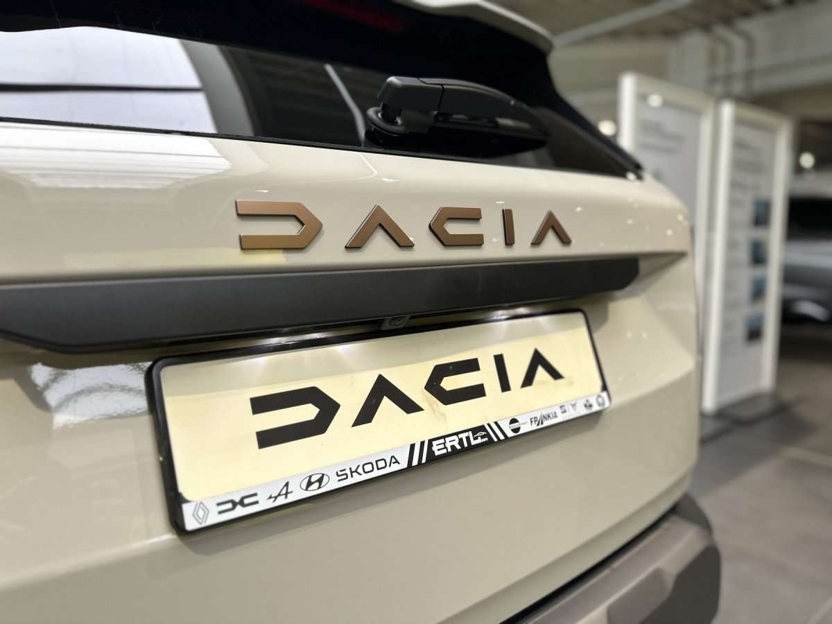 Fahrzeugbild eines Dacia Duster