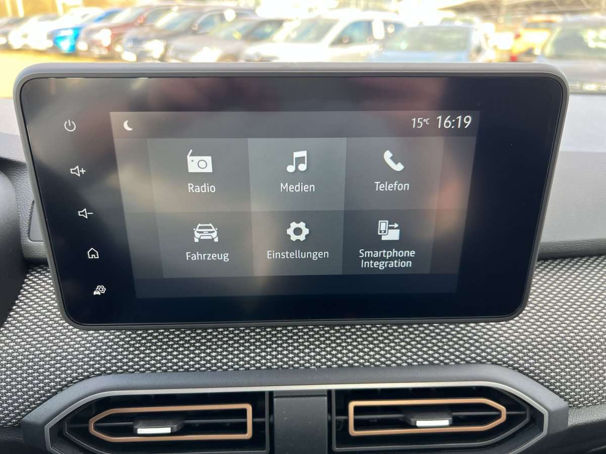 Fahrzeugbild eines Dacia Sandero