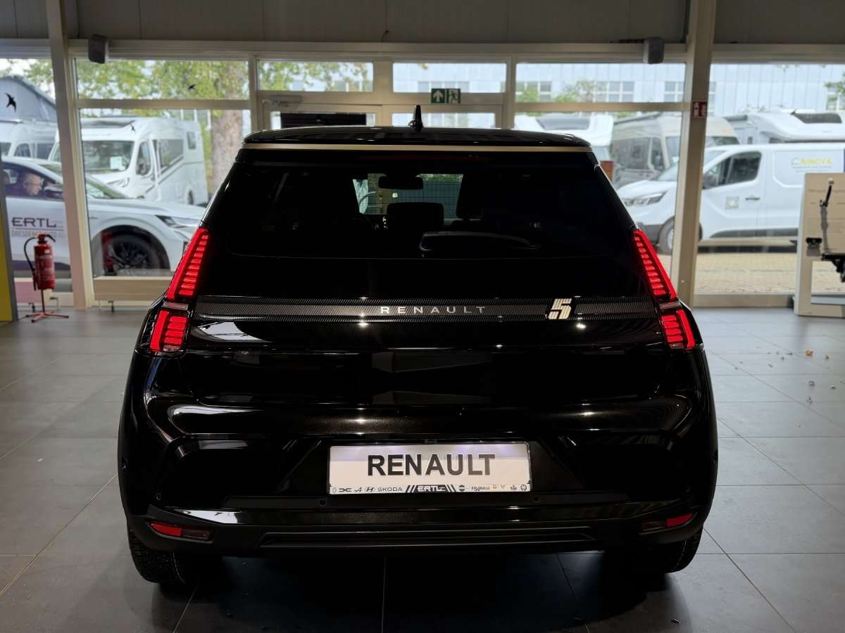 Fahrzeugbild eines Renault 5 E-TECH