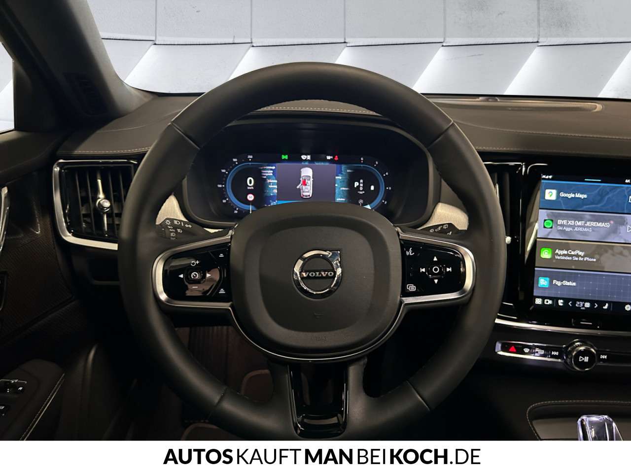 Fahrzeugbild eines Volvo V90 Cross Country