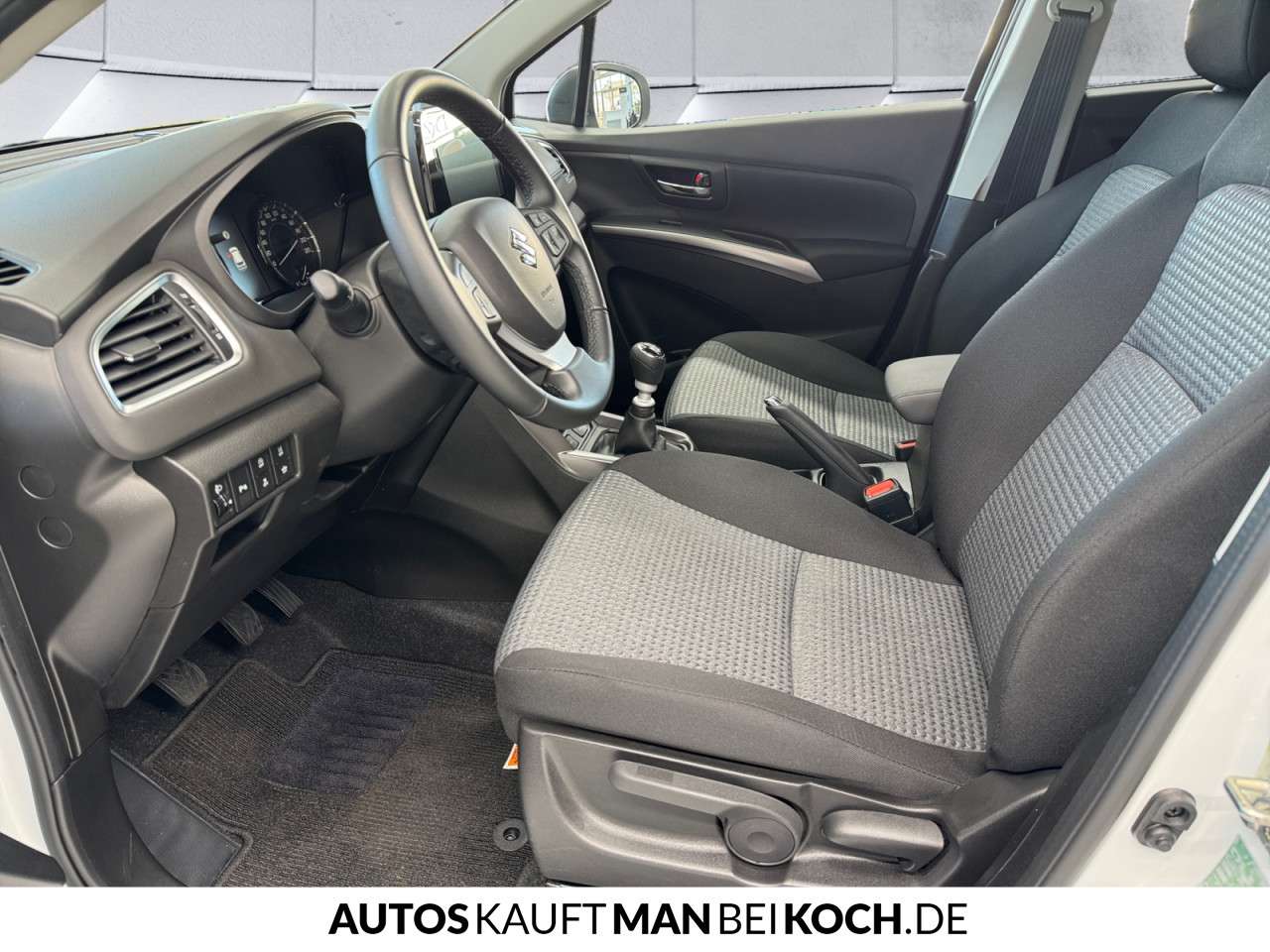 Fahrzeugbild eines Suzuki S-Cross