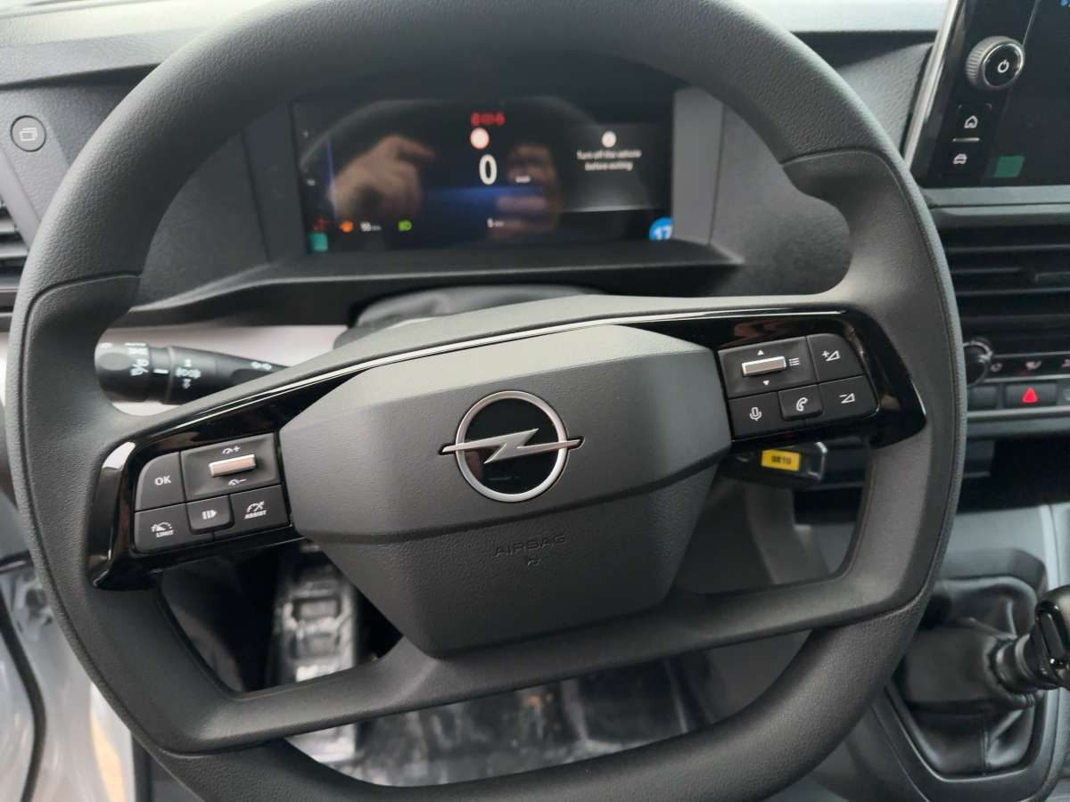 Fahrzeugbild eines Opel Vivaro