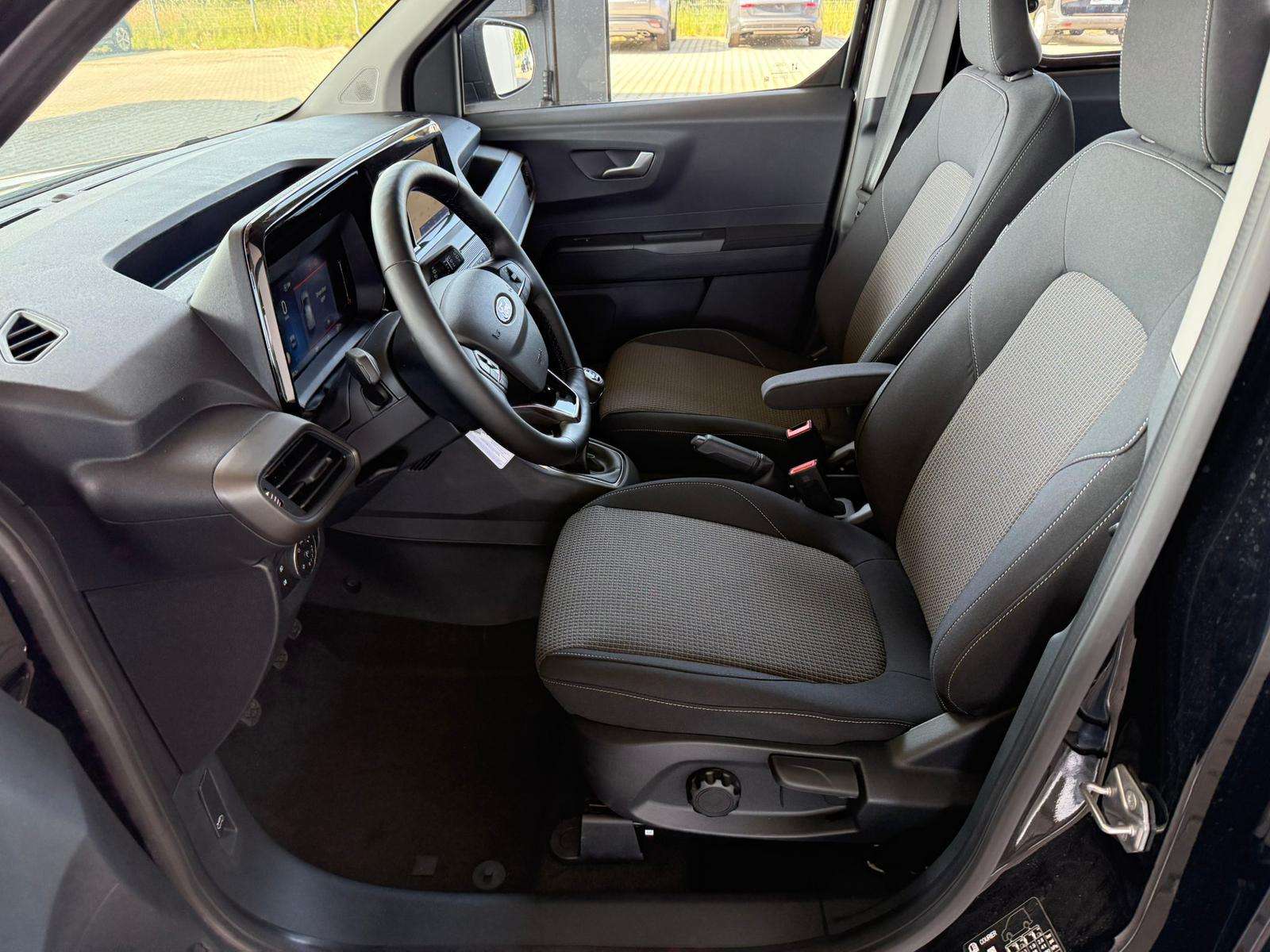 Fahrzeugbild eines Ford Tourneo Courier