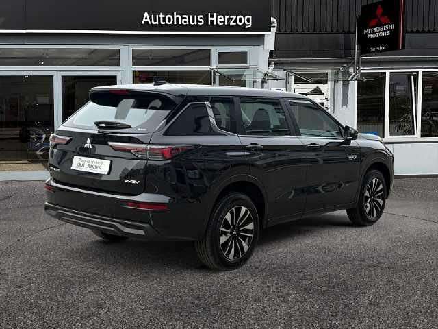 Fahrzeugbild eines Mitsubishi Outlander