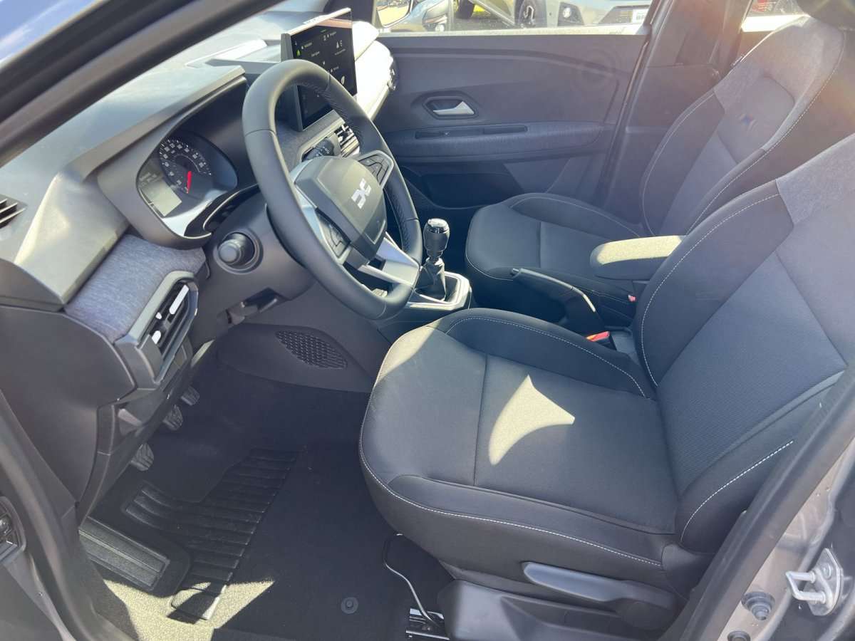 Fahrzeugbild eines Dacia Sandero