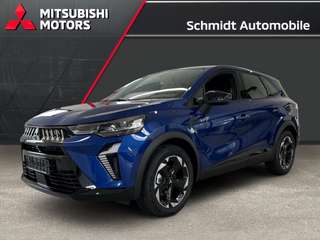 Schräge Frontansicht auf einen Mitsubishi Grandis , freigestellt