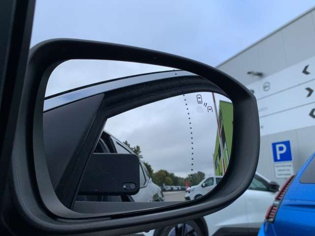 Fahrzeugbild eines Renault Megane E-TECH