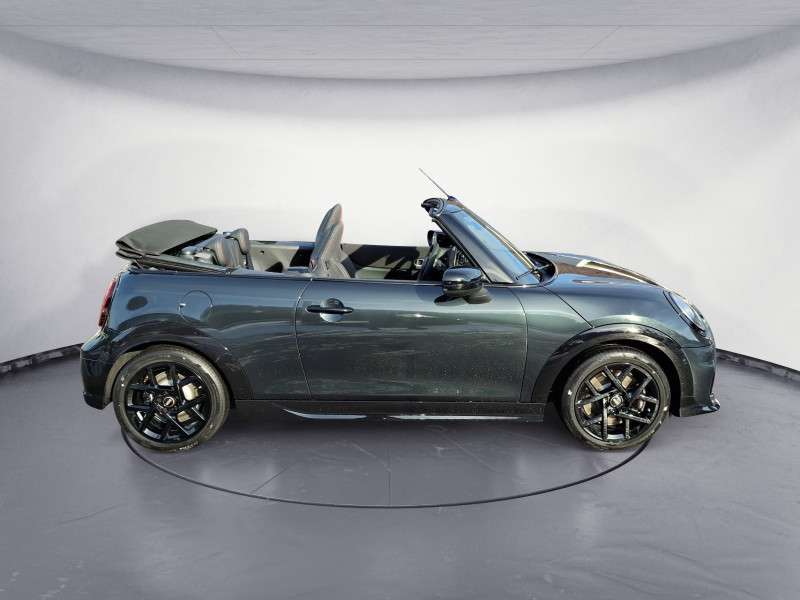 Fahrzeugbild eines MINI COOPER