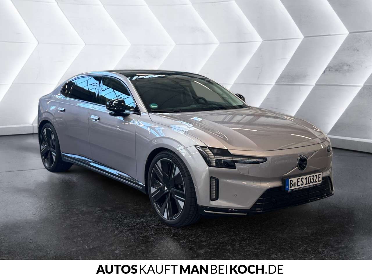 Fahrzeugbild eines Volvo ES90