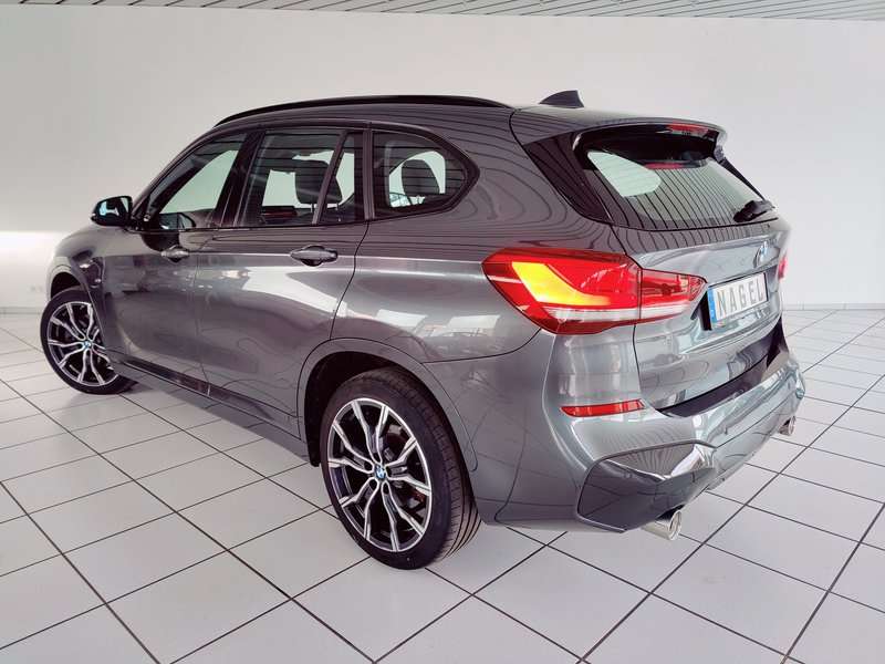 Fahrzeugbild eines BMW X1