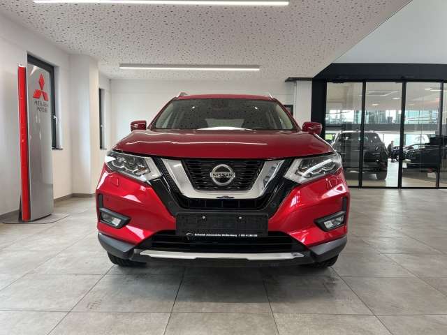 Fahrzeugbild eines Nissan X-TRAIL