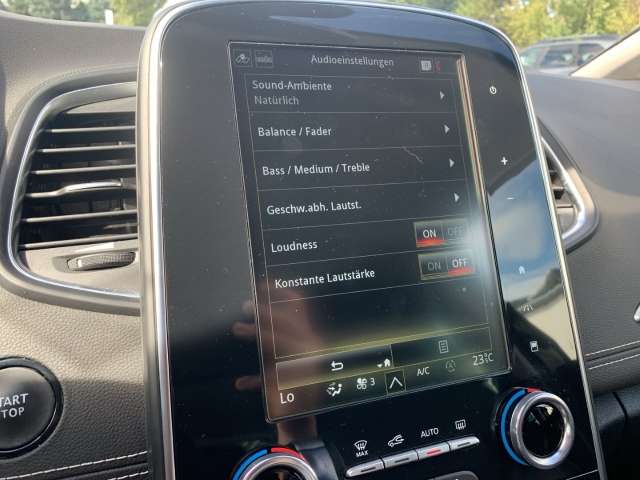 Fahrzeugbild eines Renault Grand Scénic