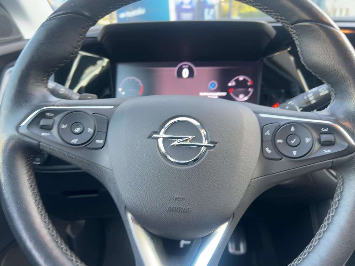 Fahrzeugbild eines Opel Grandland X