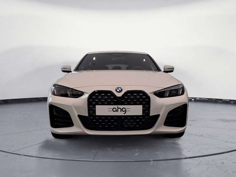 Fahrzeugbild eines BMW 4er-Reihe