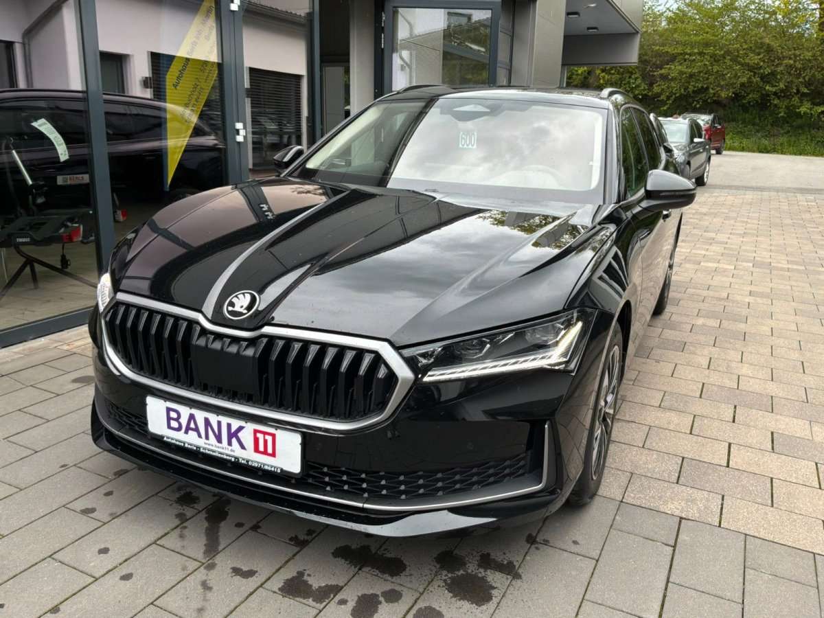 Fahrzeugbild eines Skoda Superb