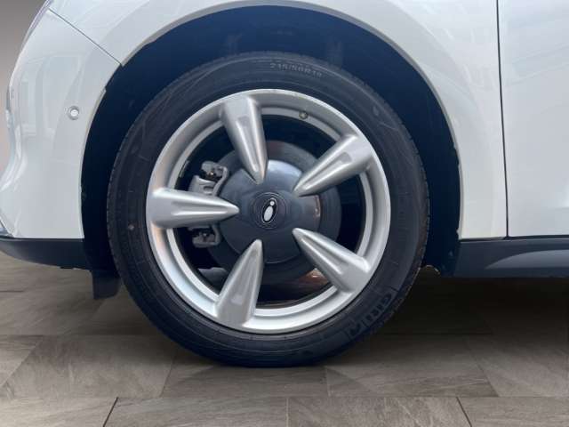 Fahrzeugbild eines GWM Ora 03