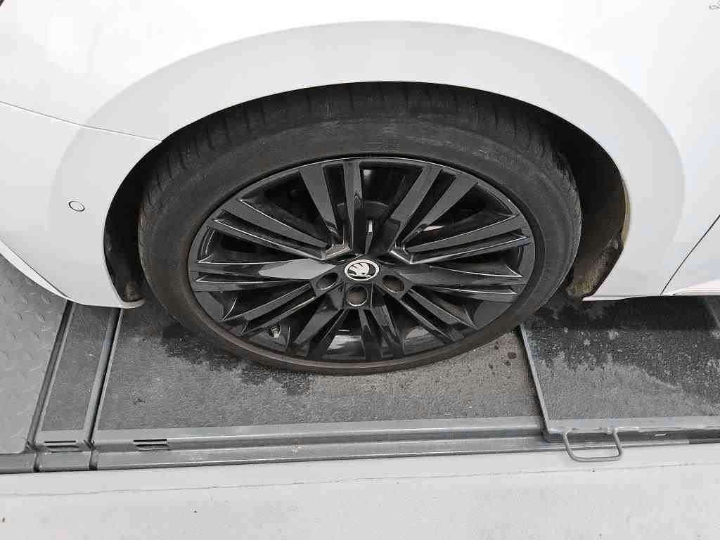 Fahrzeugbild eines Skoda Superb