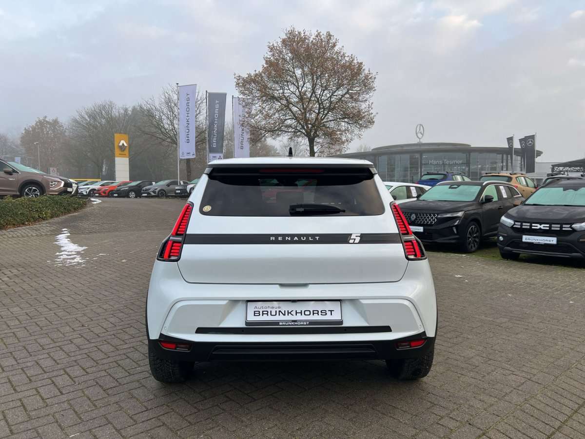 Fahrzeugbild eines Renault 5 E-TECH