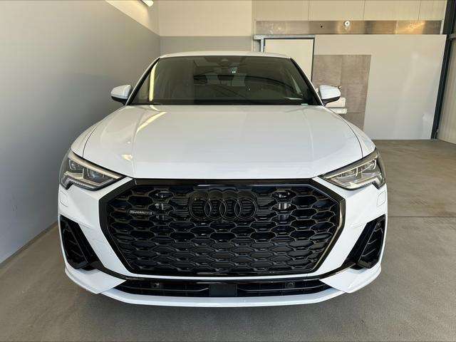 Fahrzeugbild eines Audi Q3